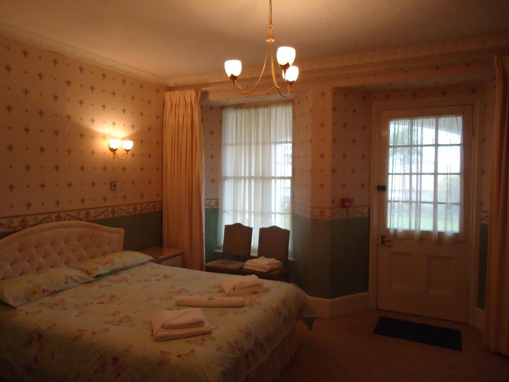 Abbey Court Hotel Torquay Oda fotoğraf