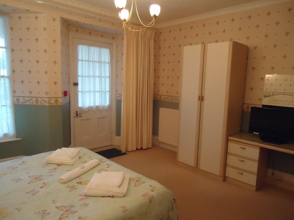 Abbey Court Hotel Torquay Oda fotoğraf